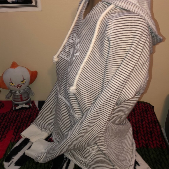 Blue 84 stripped sweater size small new condition - Picture 5 of 7